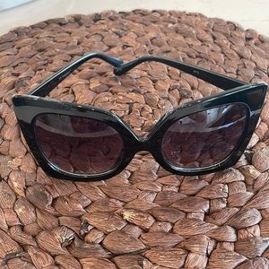 NY Sunglasses Black Squared Glasses